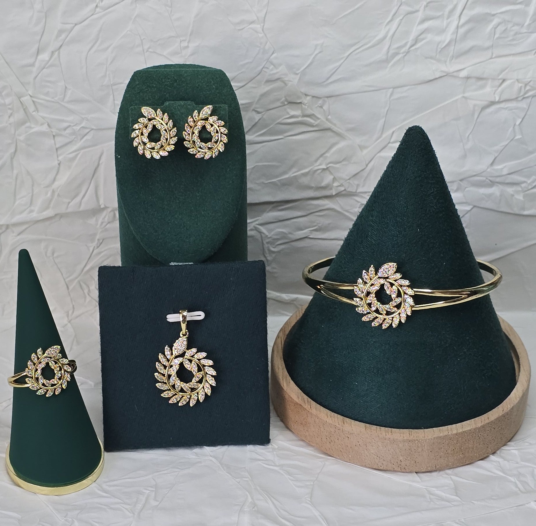 Golden Laurel 14K Gold‑Plated Jewelry Set